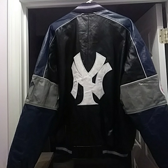 Leather Yankees jacket by Carl Banks - Picture 3 of 7